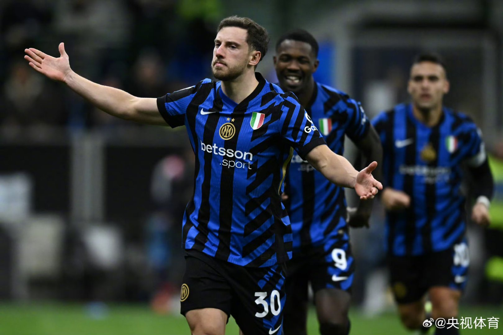 国米绝杀马竞，萨拉赫扑点救主欧联杯的简单介绍