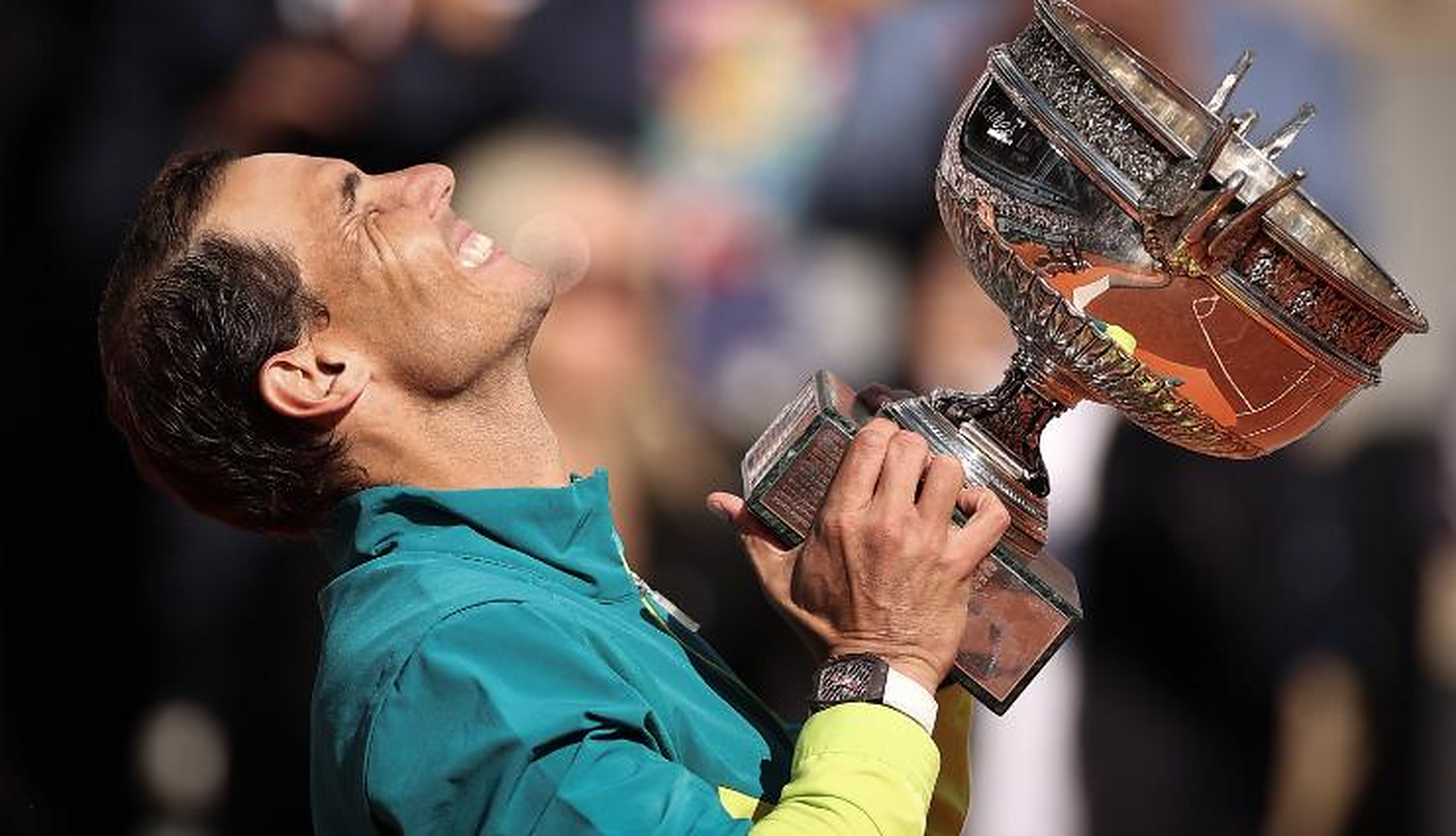 关于美国网球队鏖战西班牙网球队，纳达尔爆发神勇的信息