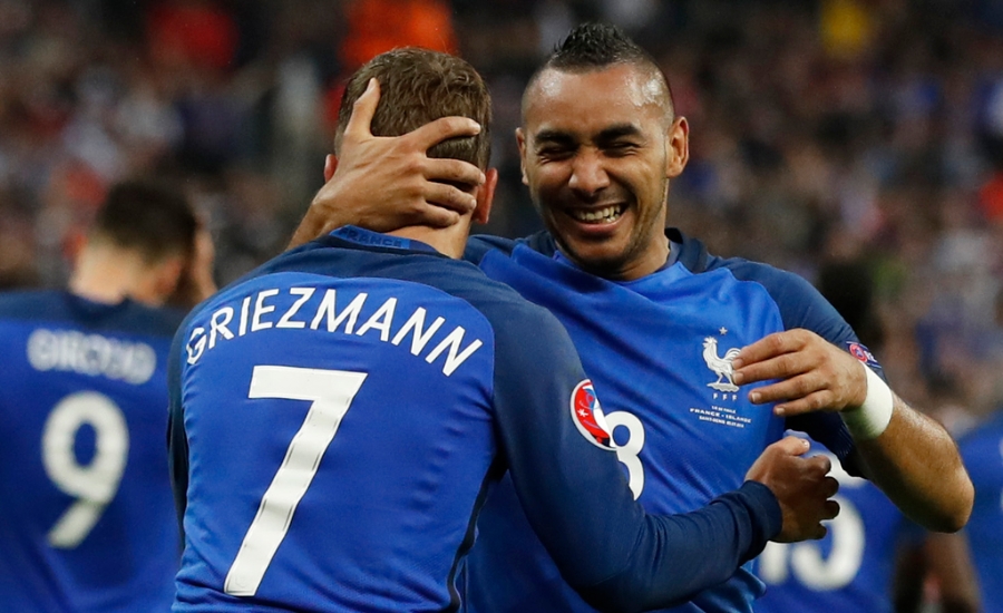 包含法国队轻取波兰队，奥恰洛夫高光表现的词条