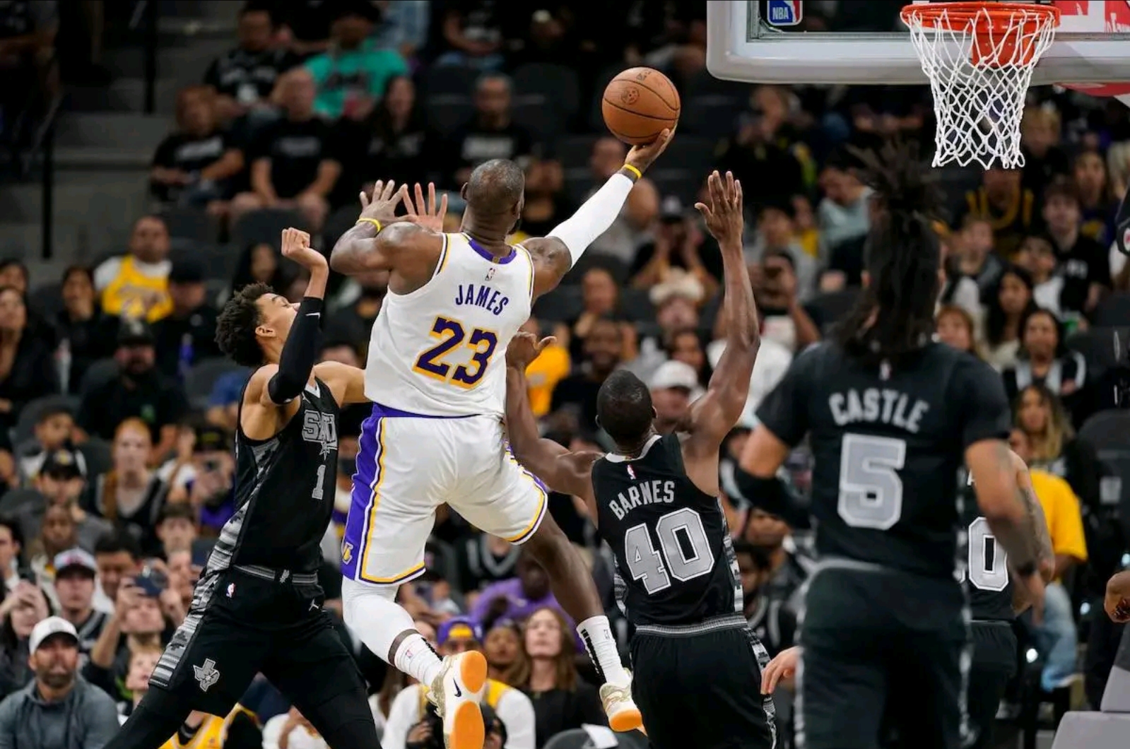 马刺击败老鹰，桑尼全场最高分