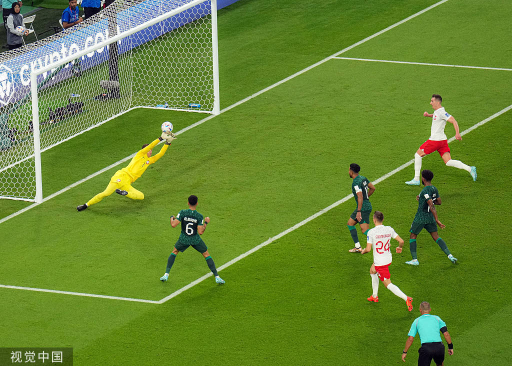 开云官网-波兰队碾压英格兰队，王皓高光表现